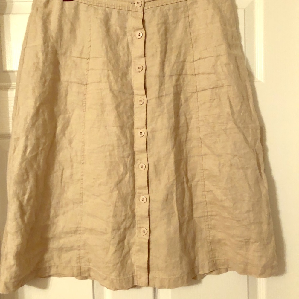 Max Edition 100% linen skirt.